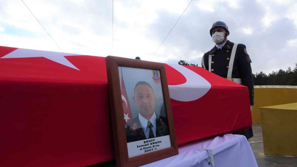 Bingöl’e getirilen Şehit İsmail Ergin, dualarla ebediyete uğurlandı