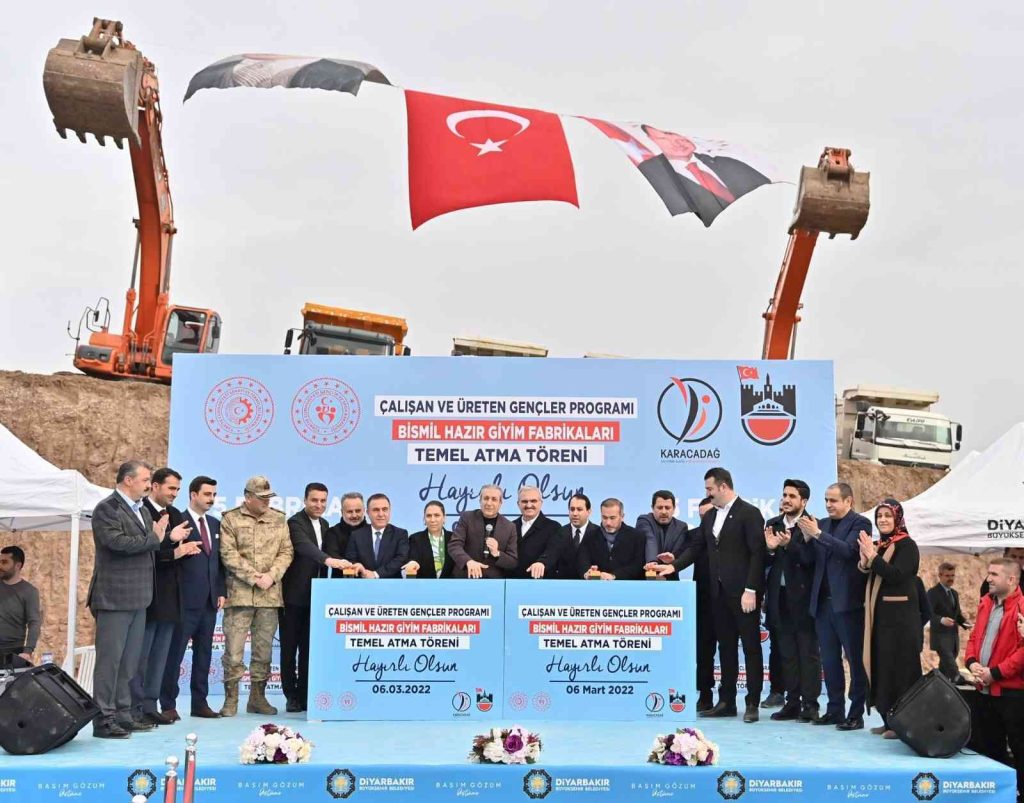 Bismil’de bin 500 kişiye iş imkanı sağlayacak 5 tekstil fabrikasının temeli atıldı