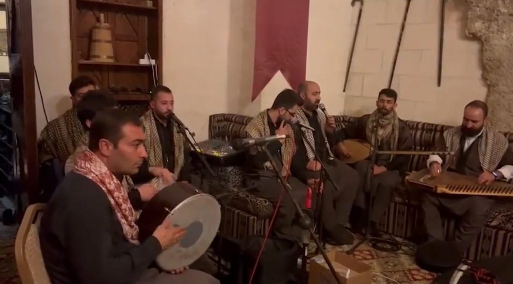 Cumhurbaşkanı Erdoğan’a sürpriz şarkı