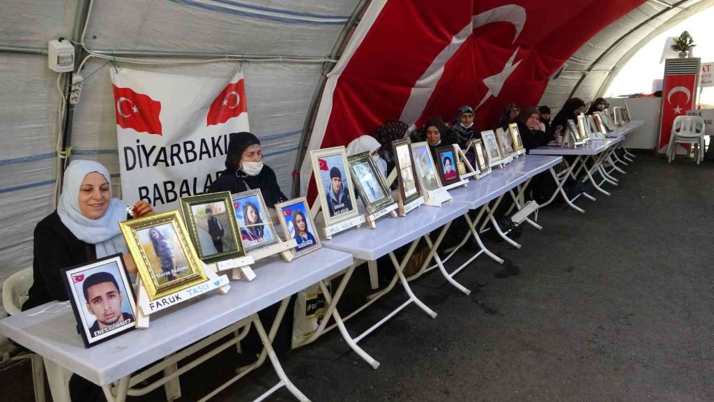 Diyarbakır’da evlat nöbeti 930’ncu gününde