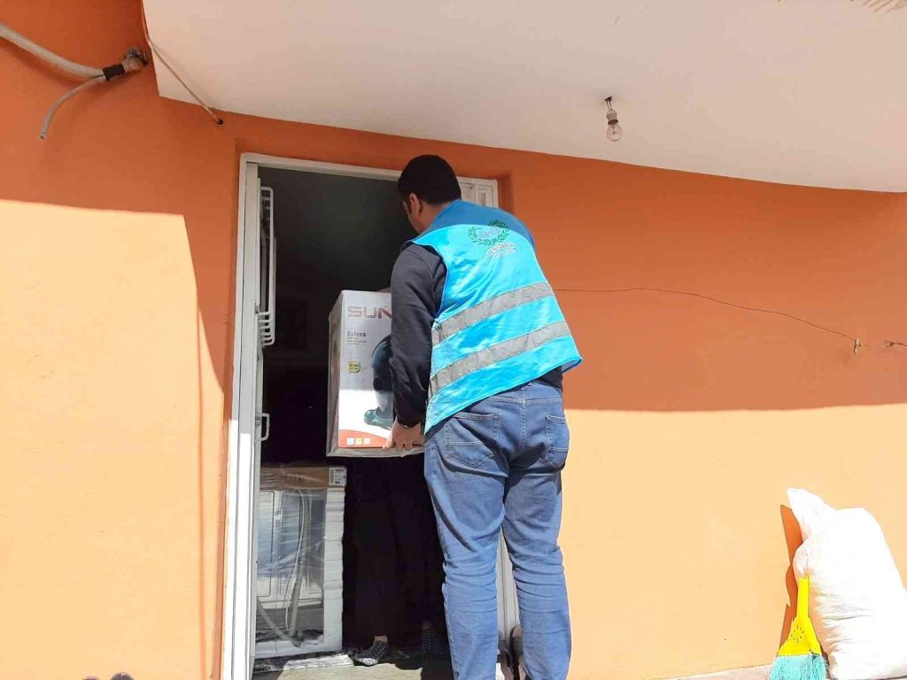 Diyarbakır’da yeni evli çiftlere beyaz eşya desteği