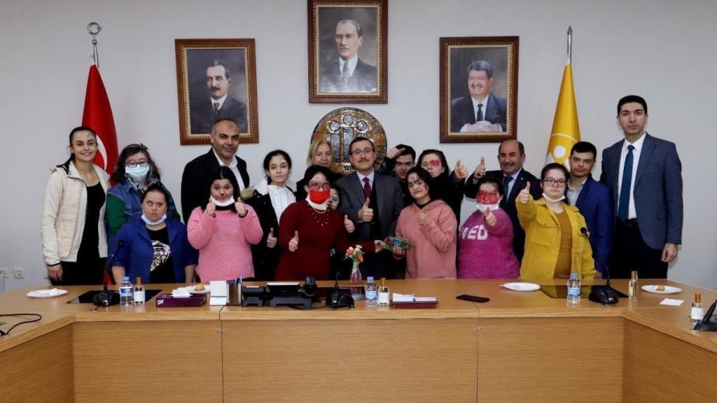 Down sendromlu çocuklar Rektör Kızılay’ın konuğu oldu