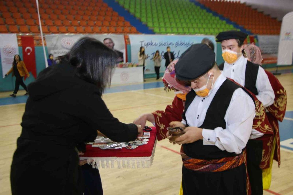 Elazığ’da özel çocuklar etkinlikte bir araya geldi