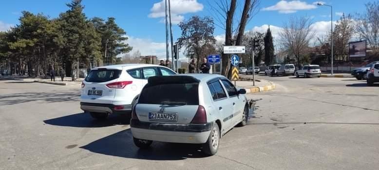 Elazığ’da trafik kazası: 1 yaralı