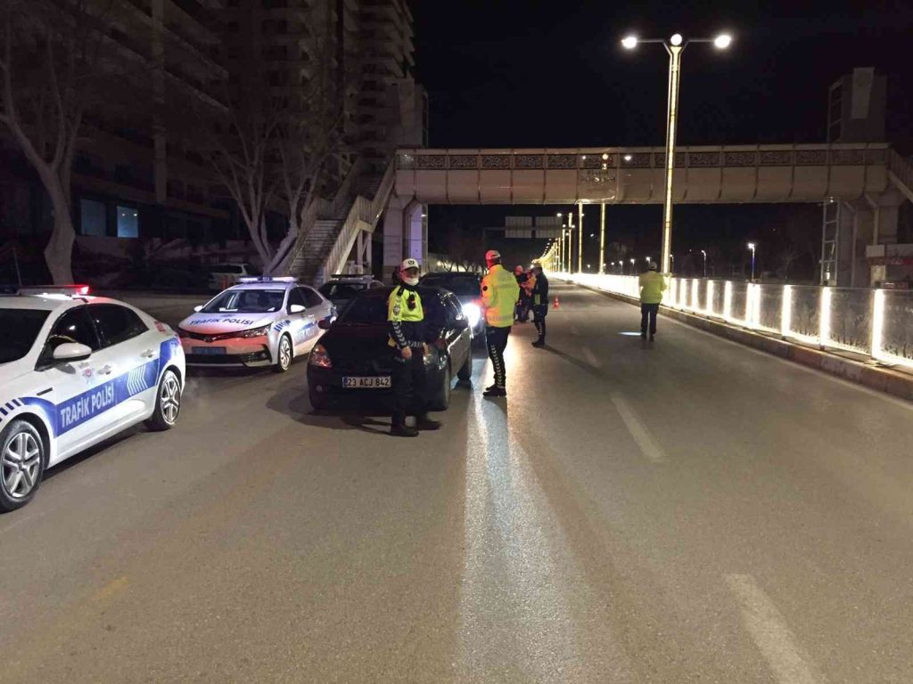 Elazığ’da trafik kontrolü