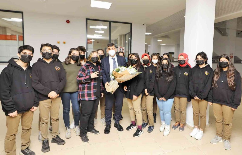 Fadıloğlu veli toplantısına katıldı