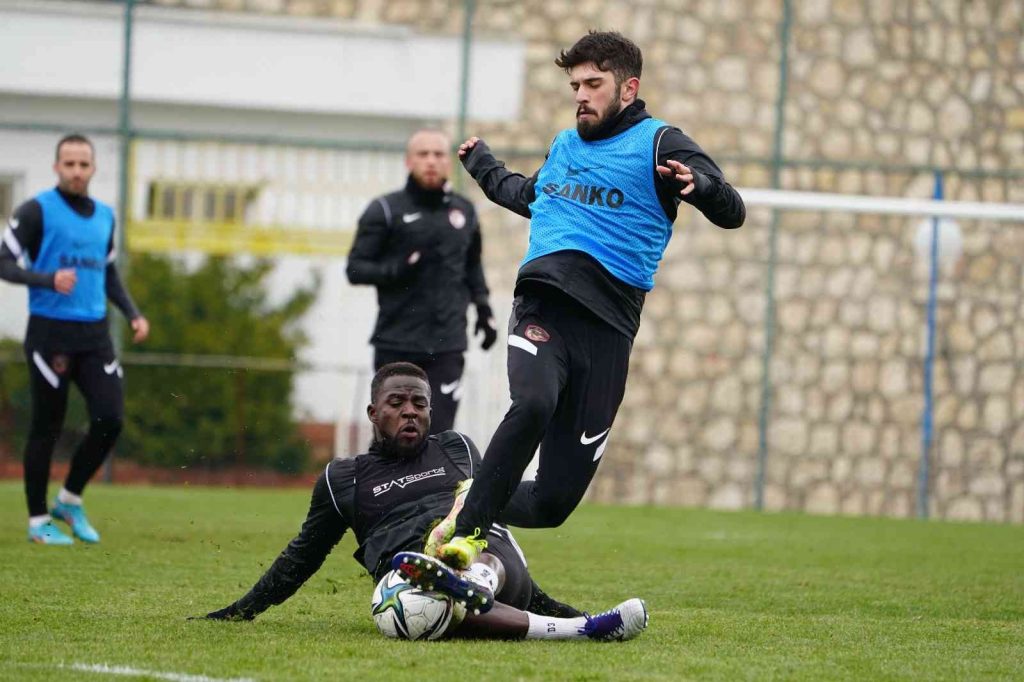Gaziantep FK’da Galatasaray maçı hazırlıkları sürüyor