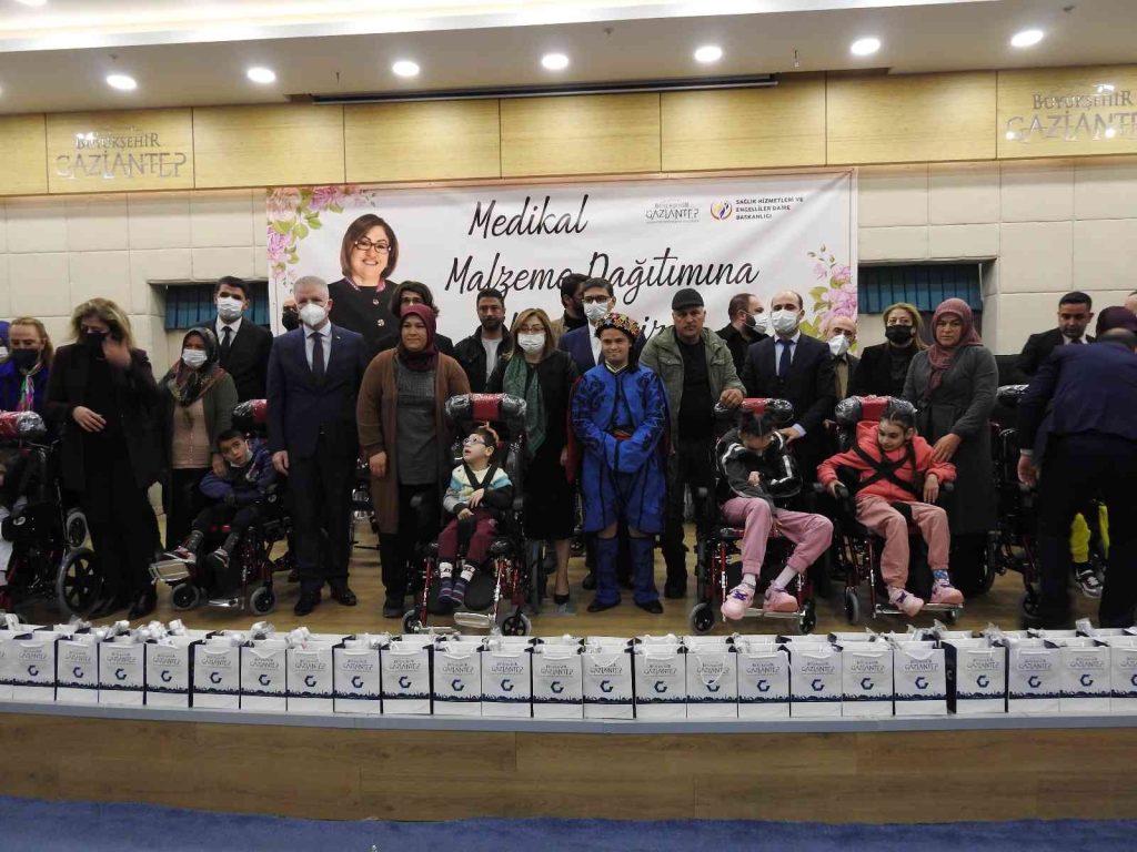 Gaziantep’te engellilere 630 adet medikal malzeme dağıtımı