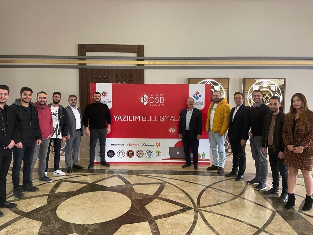 Geleceğe yön verecek yazılımcılar Gaziantep’te buluştu