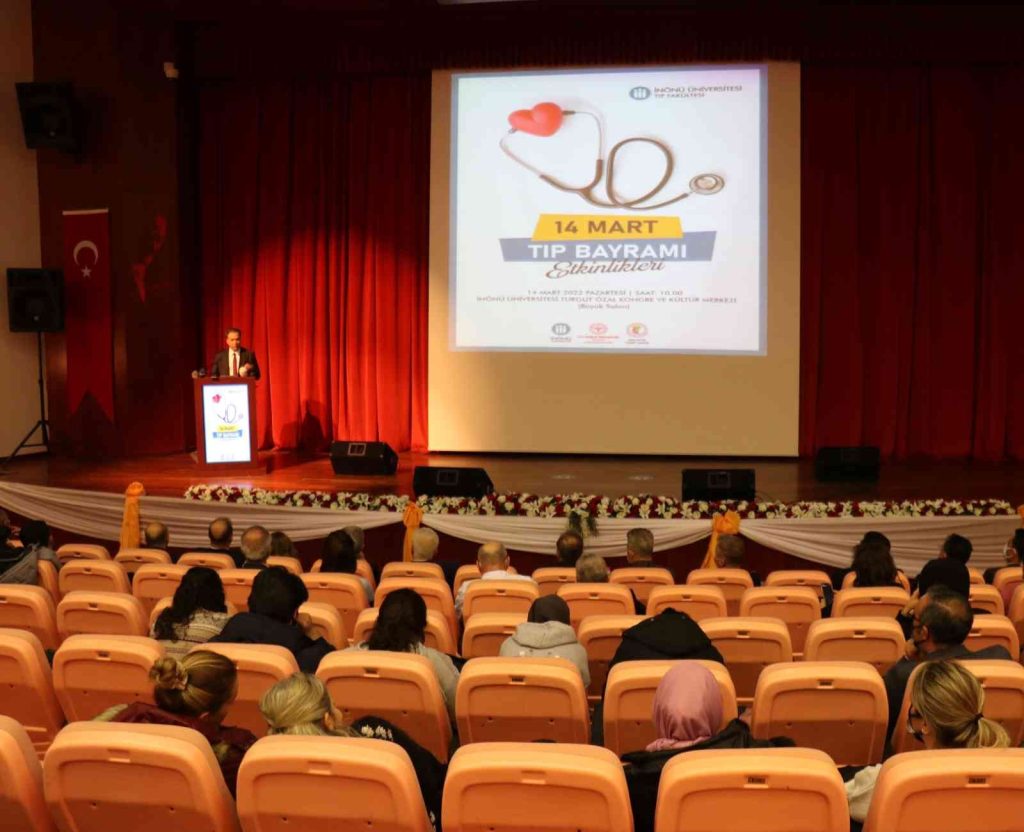 İnönü Üniversitesi’nde 14 Mart Tıp Bayramı kutlandı