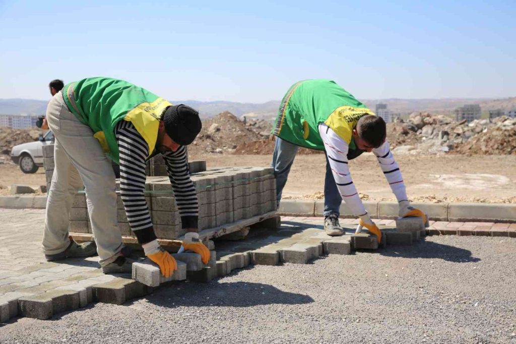 Karaköprü’de kilitli parke çalışması