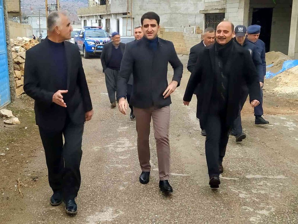 Kaymakam Sevgili ile Başkan Doğru mahalle ziyaretlerini sürdürüyor