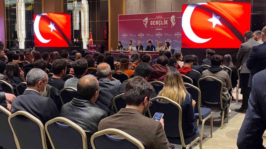 Kılıçdaroğlu: “İktidara geldiğimizde Selahattin Demirtaş’ı da, Osman Kavala’yı da, askeri öğrencileri de, gazetecileri de serbest bırakacağız”