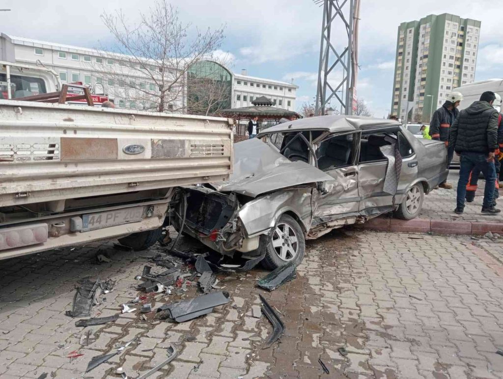 Malatya’da 6 araç bir birine girdi: 1 yaralı
