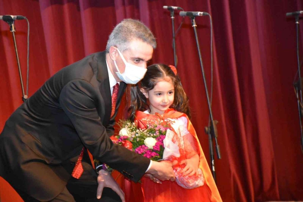 Malatya’da İstiklal Marşı’nın kabulünün 101’inci yıl dönümünü kutlandı