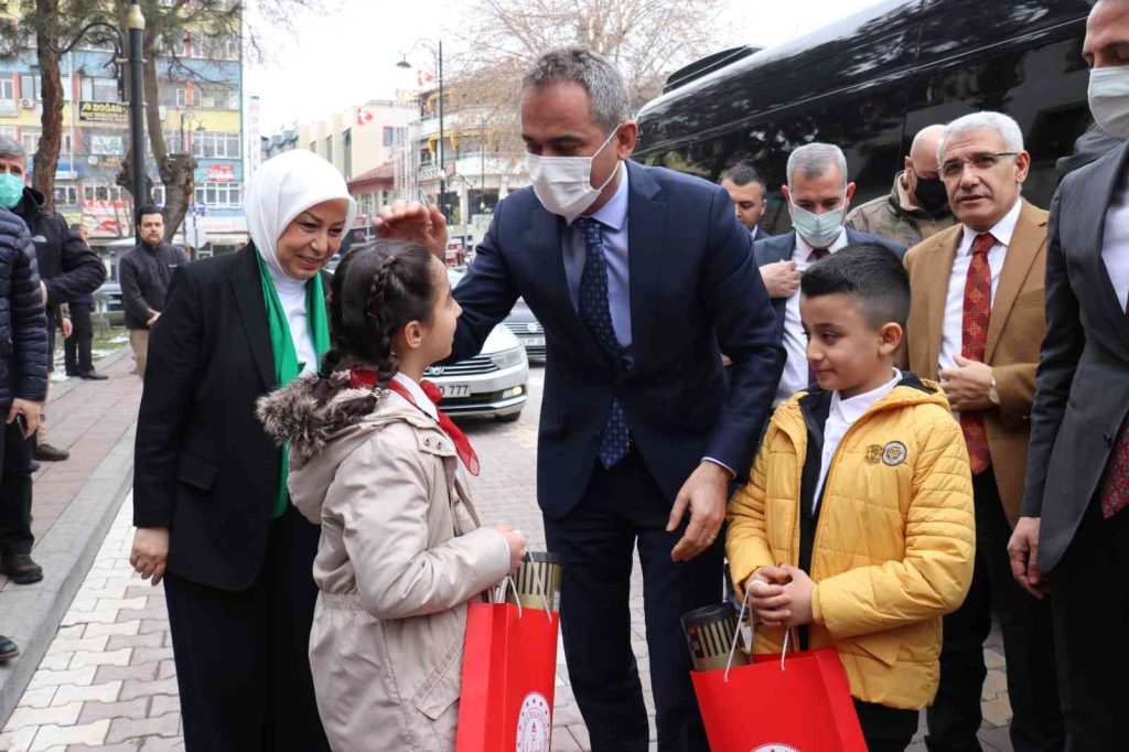 Milli Eğitim Bakanı Özer Malatya’da
