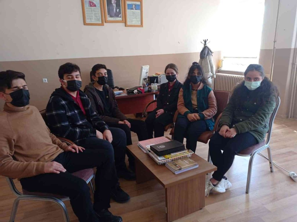 Öğrencilerin meslek seçmelerine destek