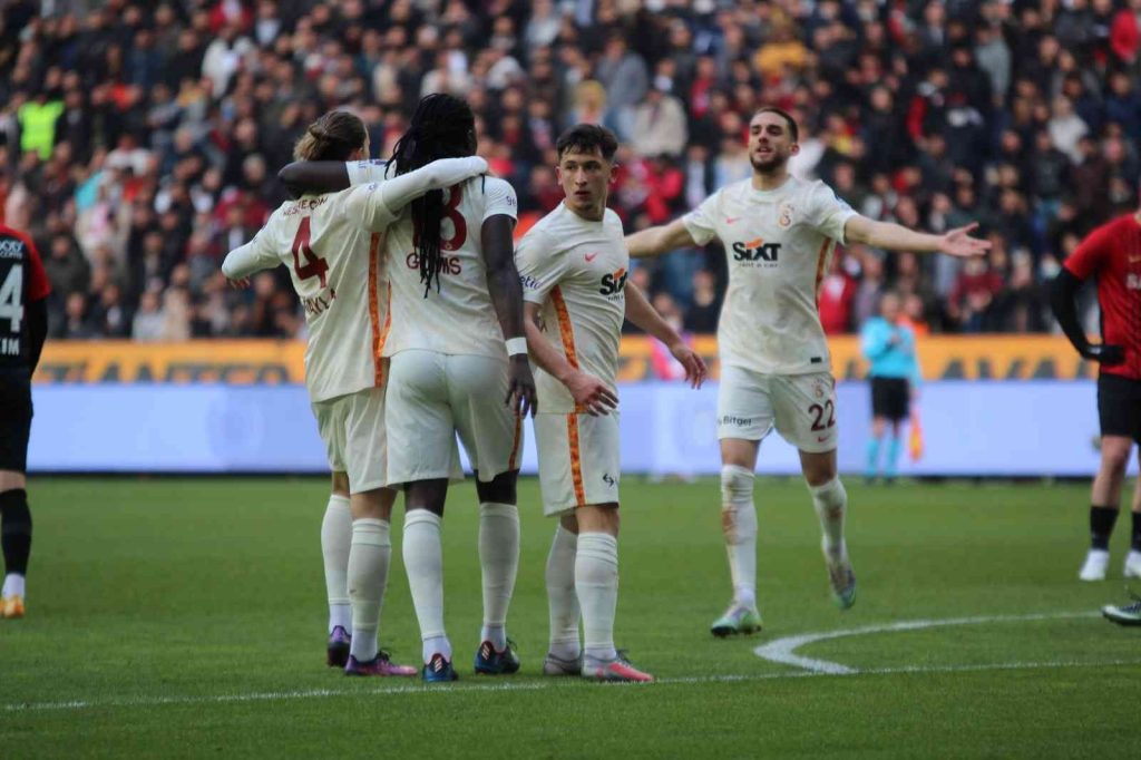 Spor Toto Süper Lig: Gaziantep FK: 1 – Galatasaray: 1 (İlk yarı)