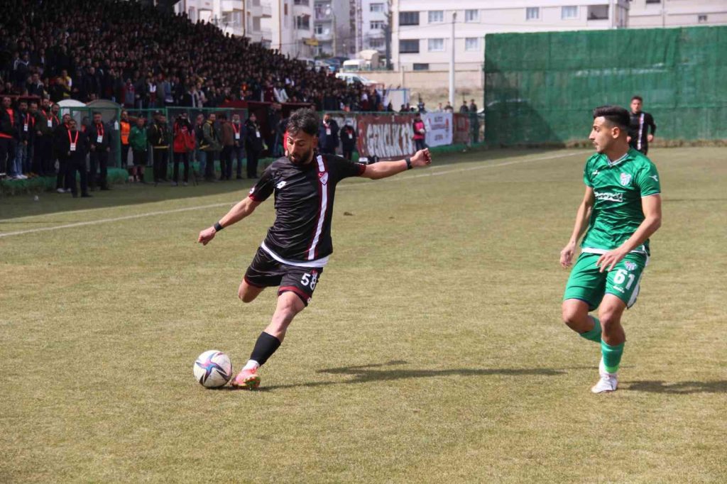 TFF 3. Lig: Elazığspor: 2 – F. Erbaaspor: 2