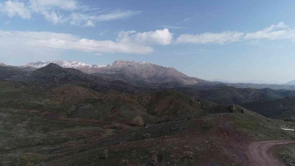 Türkiye’nin en büyük maden rezervinin bulunduğu ilçede vatandaşlar heyecanlı