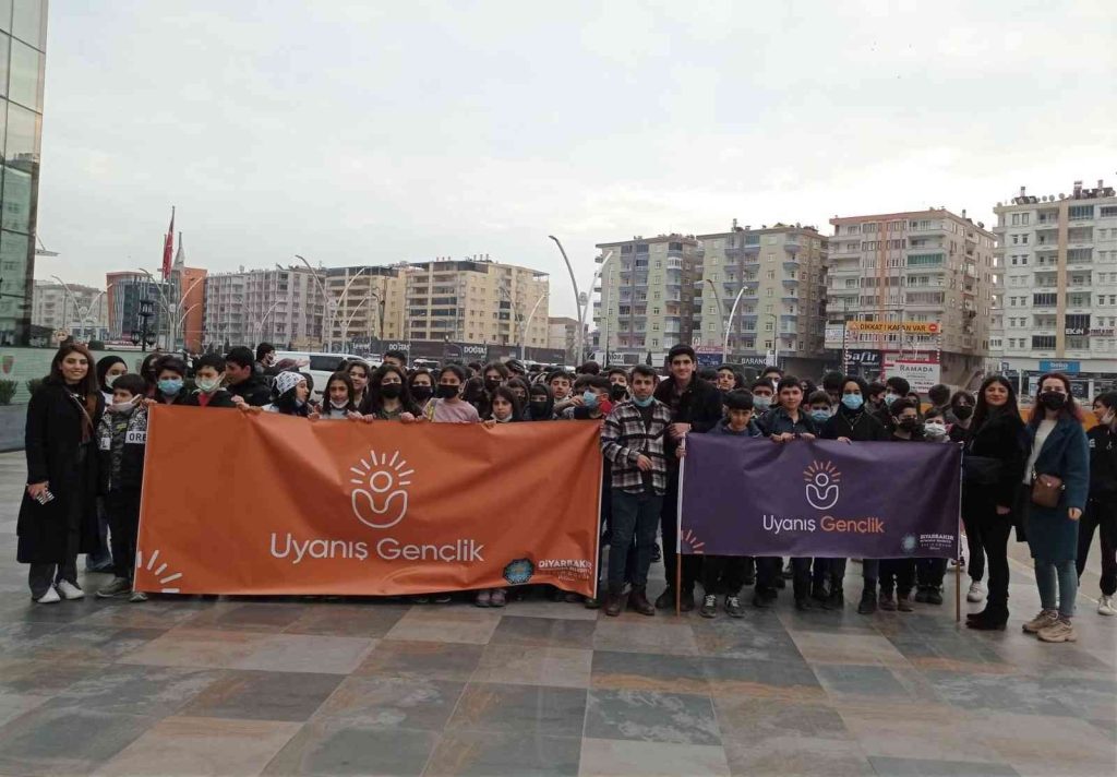 Uyanış Gençlik “Malazgirt 1071” filmini izledi