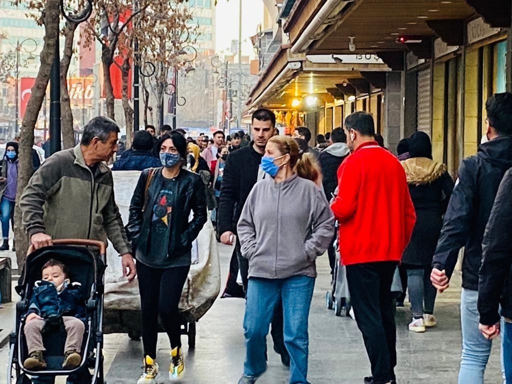 Uzmanlar uyardı: Aşırı kilo gebeliğe engel