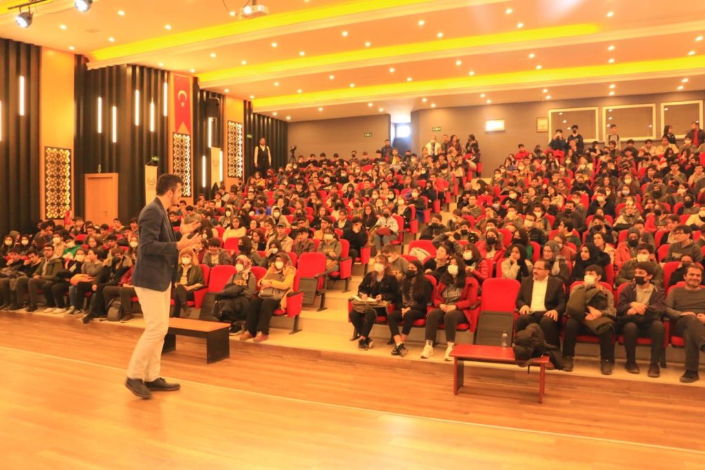 Yenişehir’de gençlik buluşması