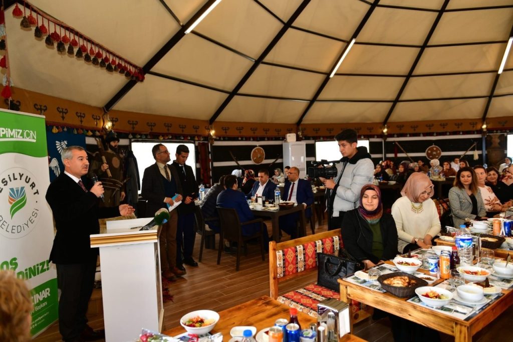 Yeşilyurt’ta kadınlar için özel program düzenlendi