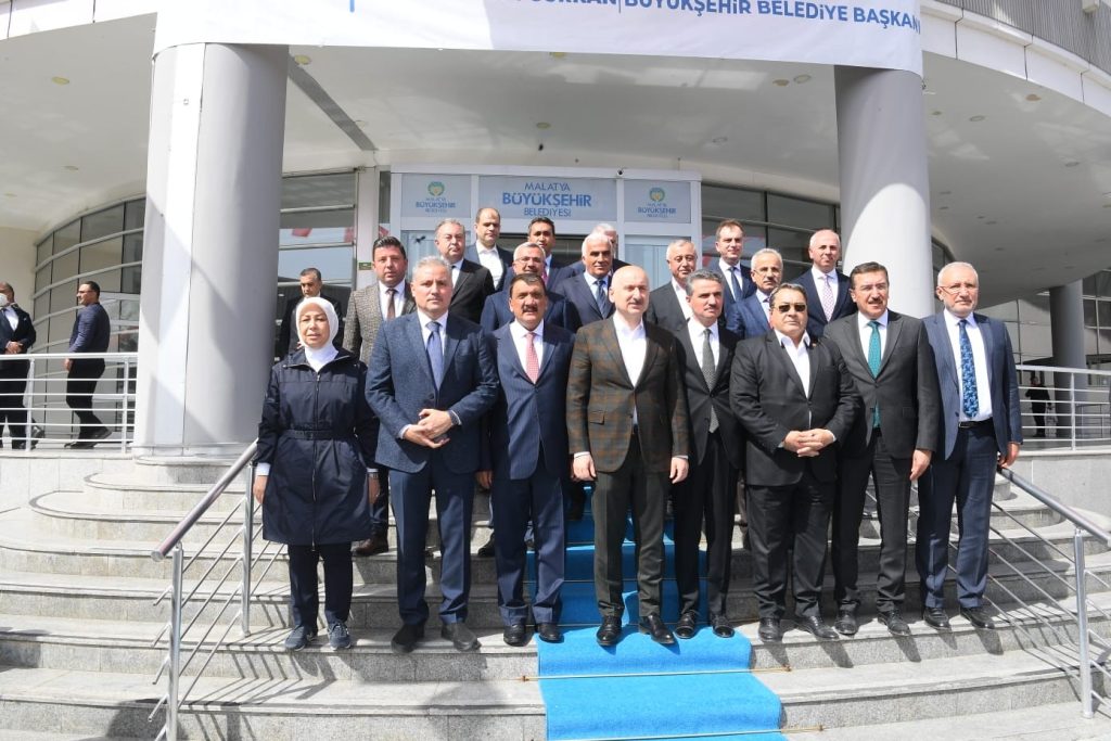 Bakan Karaismailoğlu’ndan Başkan Gürkan’a ziyaret