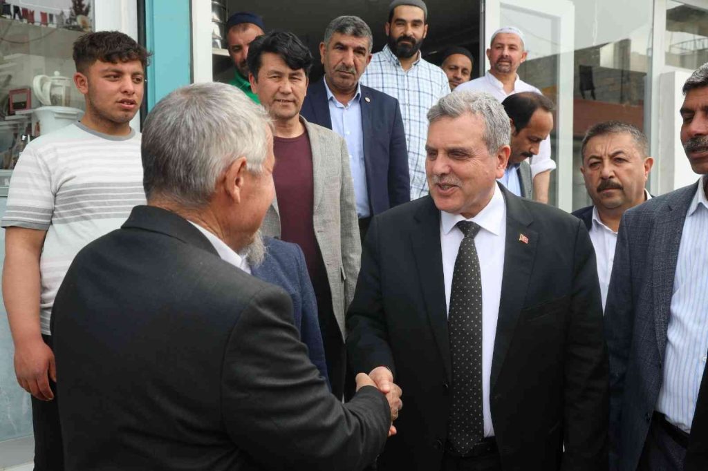 Başkan Beyazgül Ceylanpınar ve Viranşehir’de temaslarda bulundu