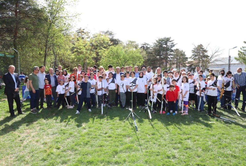 Battalgazi’de 23 Nisan okçuluk şenliği