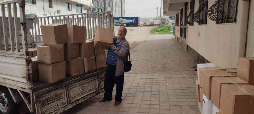 Diyarbakır’da hayırsever insandan ihtiyaç sahiplerine yardım