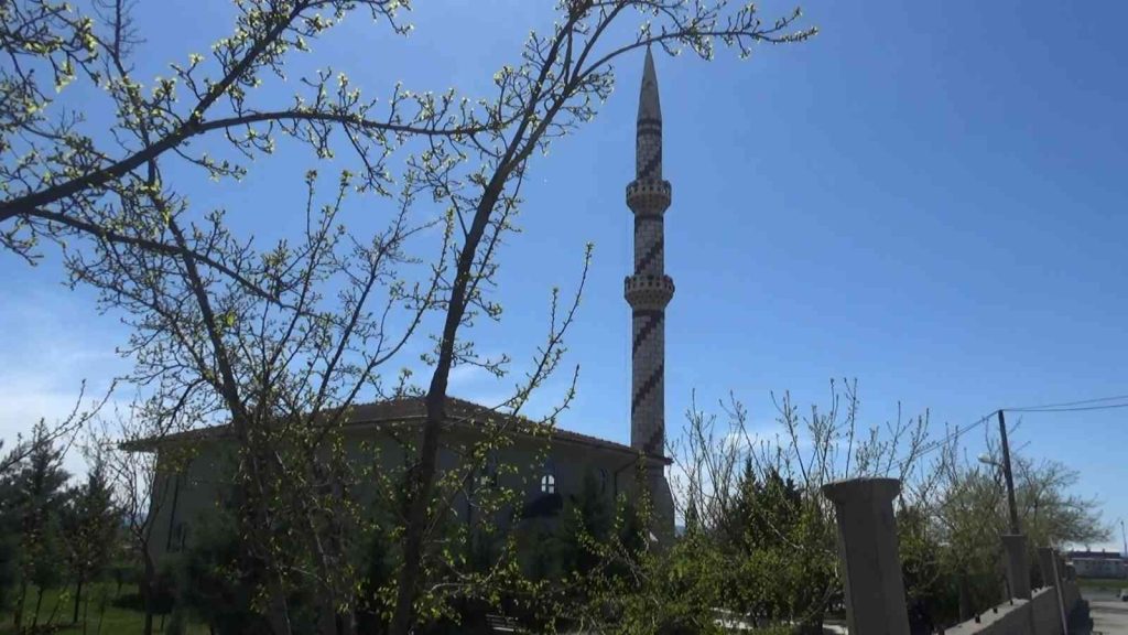 Diyarbakır’da hırsızlar caminin ses sistemini çaldı