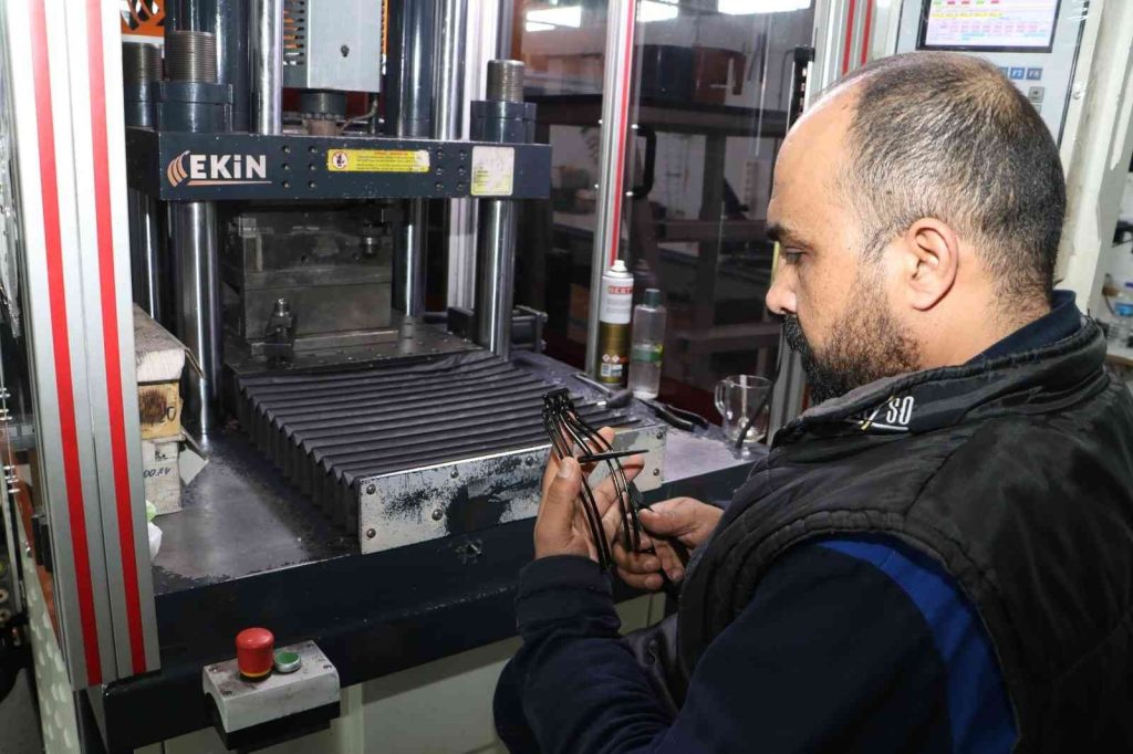 Diyarbakır’dan dünyaya gözlük üretimi