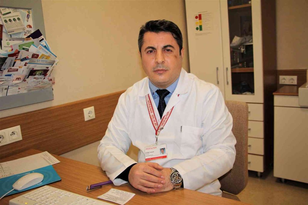 Gastroenteroloji Uzmanı Doç. Dr. Doğan: “Ramazan ayında mide şikayetleri artmaktadır”