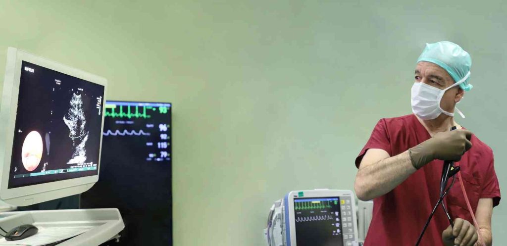 Göğüs Cerrahisi Kliniği’nde Ebus cihazı kullanılmaya başladı