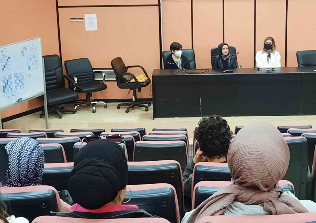 Halı sektörü üniversitede buluştu