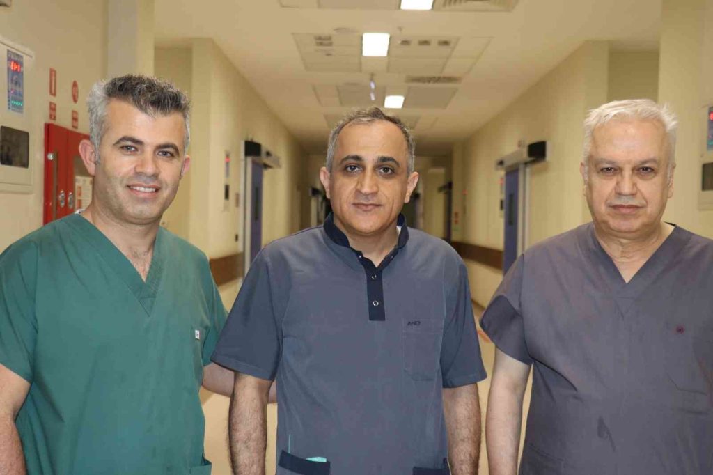 Karaciğer Nakli Enstitüsü dünyaya şifa dağıtıyor