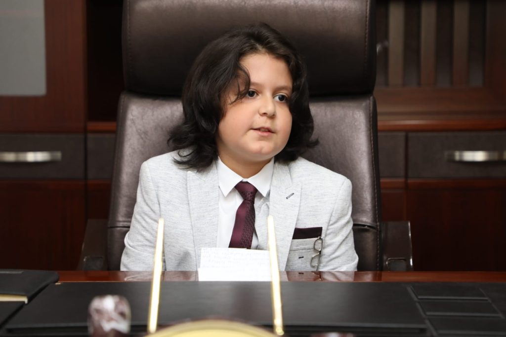 Koltuğa oturdu ilk hedefi Elazığ’ı büyükşehir yapmak oldu