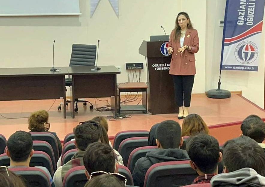 Oğuzeli MYO’da ‘Yeni Ekonomi ve Ticaret 4.0’ konferansı
