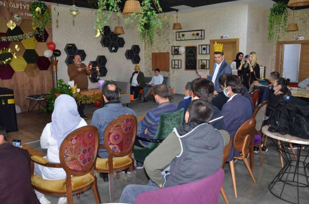 Özel gereksinimli bireyler Kur’an’a geçmenin sevincini yaşadı