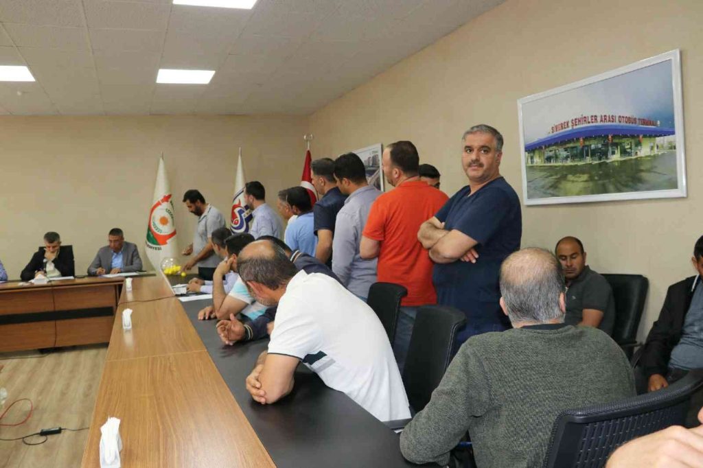 Şanlıurfa’da şoför olarak çalışacak işçiler için kura çekimi yapıldı
