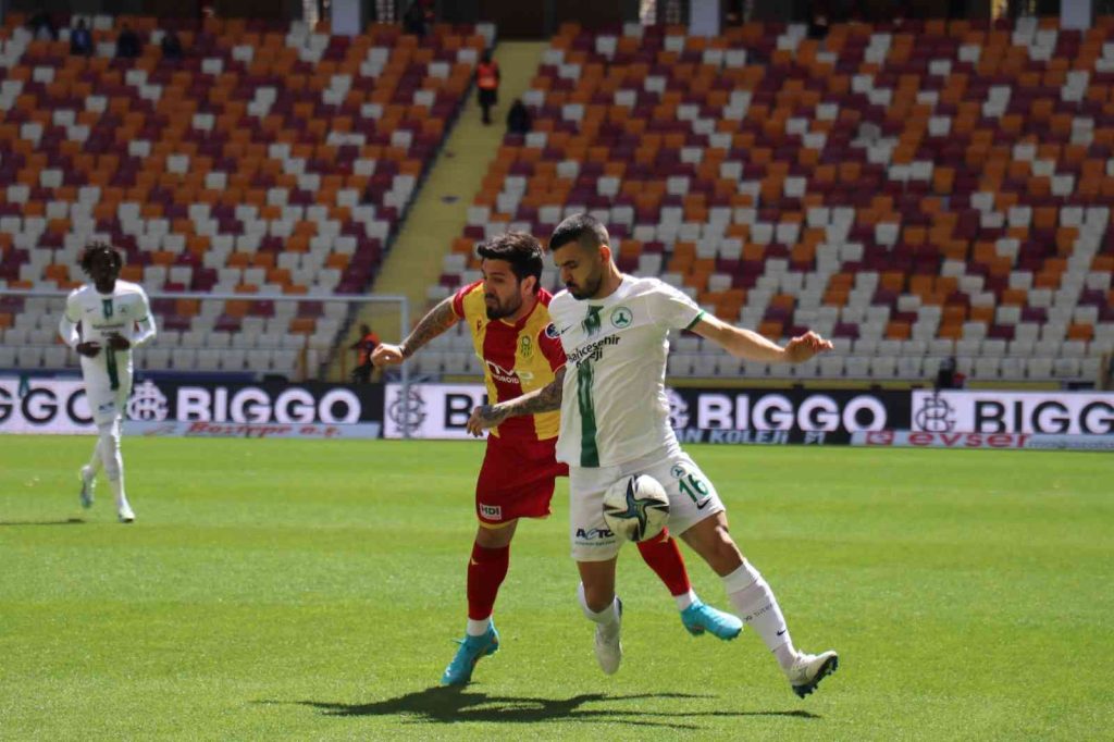 Spor Toto Süper Lig: Yeni Malatyaspor: 0 – GZT Giresunspor: 1 (İlk yarı)