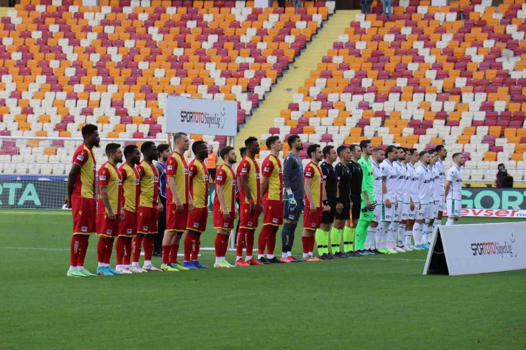Spor Toto Süper Lig: Yeni Malatyaspor: 0 – Konyaspor: 2 (İlk yarı)