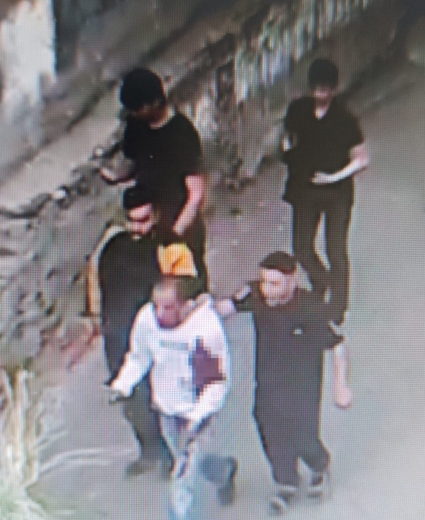 Taciz iddiasıyla darp ettiler, bıçaklanarak öldürüldü