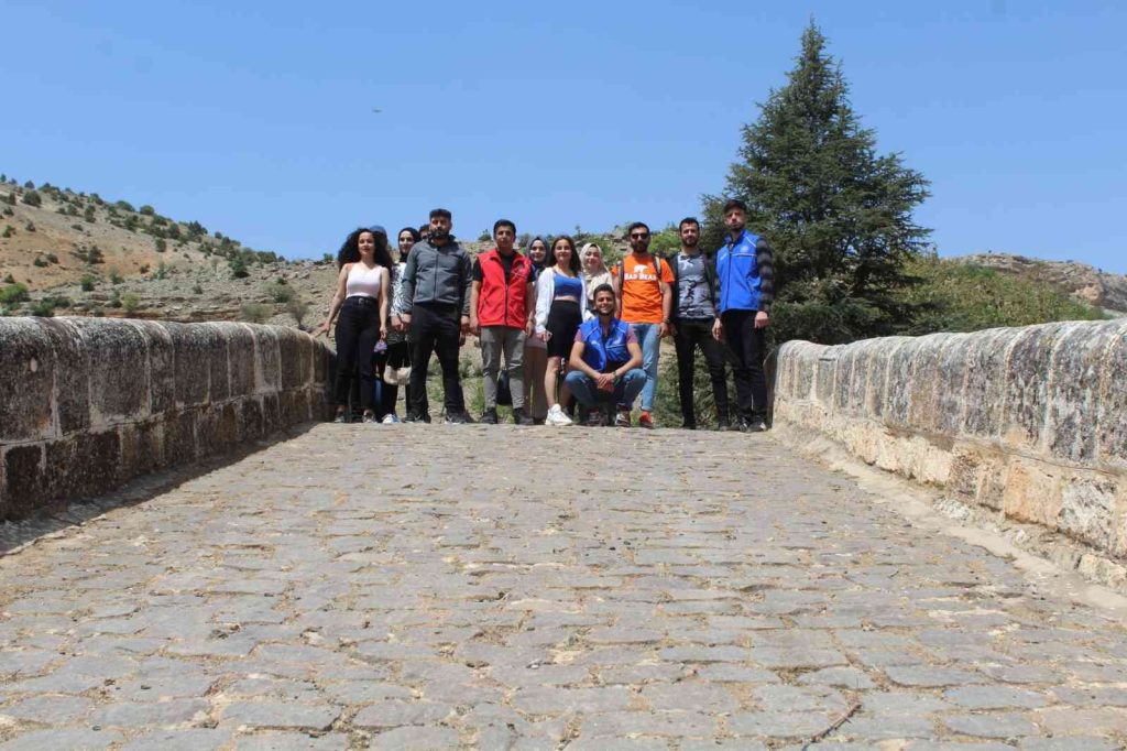 Üniversite öğrencileri Çemişgezek ilçesini gezdi