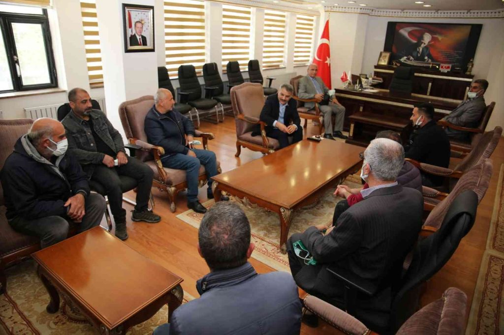 Vali Özkan Muhtarlarla bir araya geldi