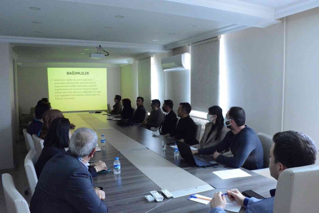 Yedisu’da Bağımlılıkla Mücadele Çalıştayı gerçekleşti