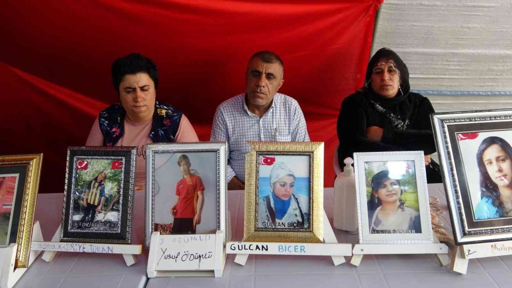 Ailelerin kararlı direnişine 989’uncu gününde