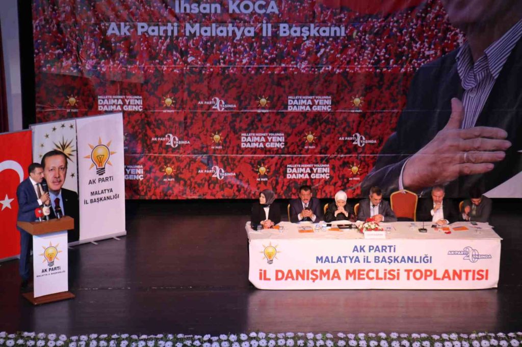 AK Parti “ Daraltılmış İl Danışma Meclisi” toplantısı yapıldı